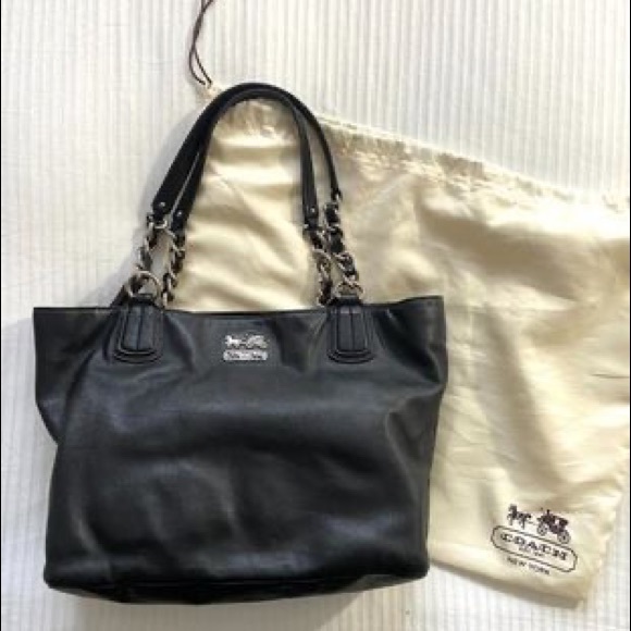 Coach Chelsea Leather Tote - Picture 2 of 5